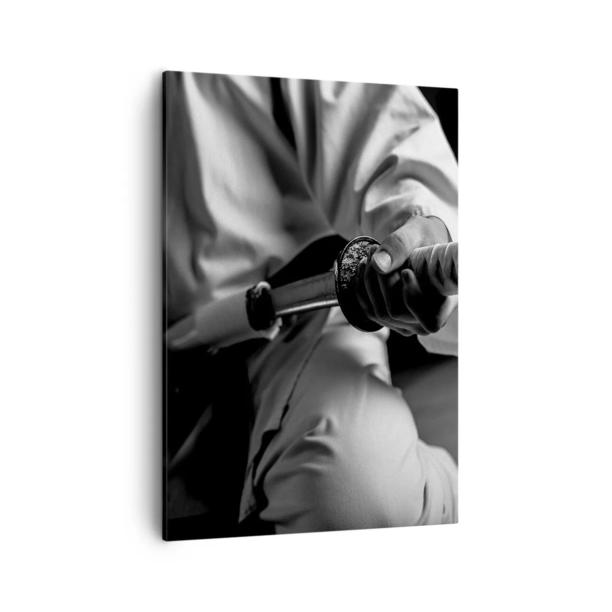 Cuadro sobre lienzo - Impresión de Imagen - Un samurái con kimono sosteniendo una katana en blanco y negro. - 50x70cm - Alma de guerrero - Decoración de pared moderna para salón y dormitorio ARTTOR
