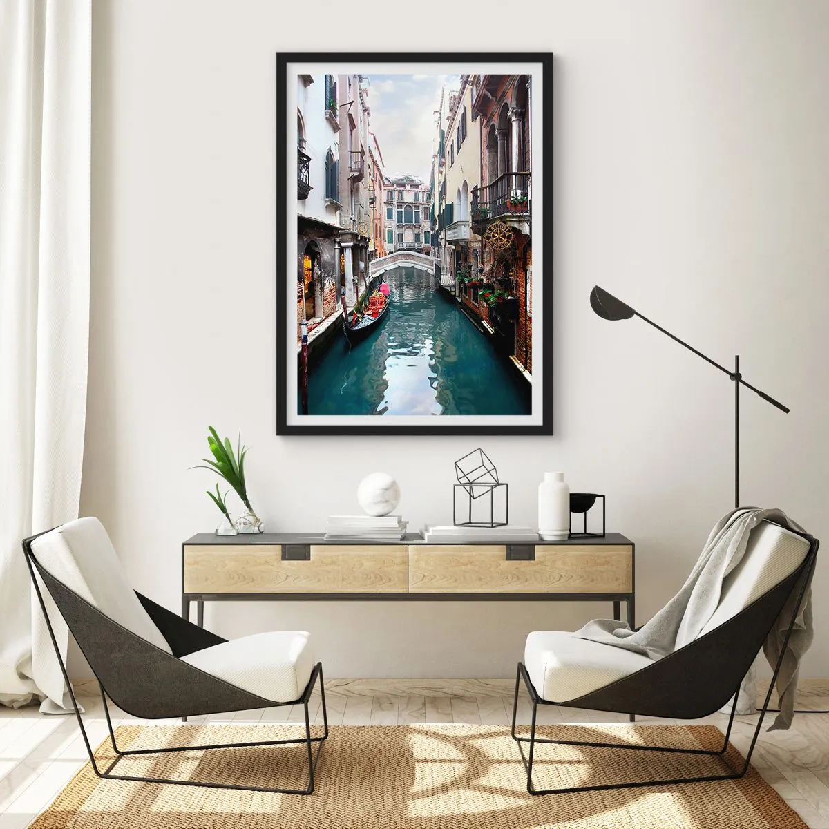 Póster en marco negro - Paisaje veneciano con góndola y puente - 30x40 cm