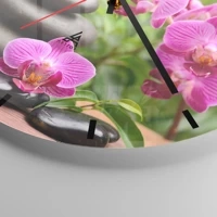 Esfera sin numeración, con rayas