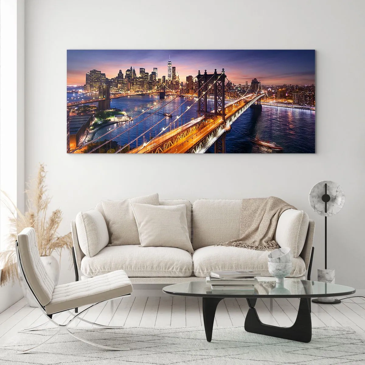 Cuadro sobre vidrio - Impresiones sobre Vidrio - El puente y el panorama de la ciudad al atardecer. - 140x50cm - Un puente luminoso hacia el corazón de la ciudad - Decoración de pared moderna para salón y dormitorio ARTTOR