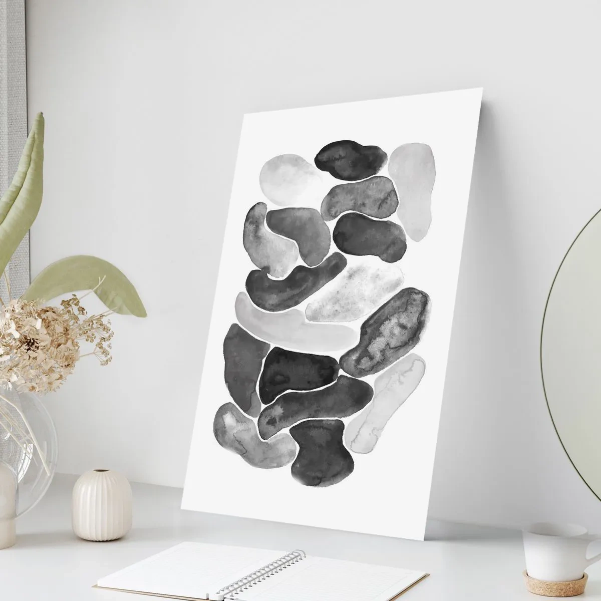 Póster - Formas abstractas en tonos de negro, gris y blanco. - 50x70cm - Abstracción pétrea - Decoración de pared moderna para salón y dormitorio ARTTOR