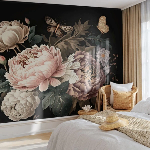 Fotomural Premium Sand - Flores de peonía con mariposas sobre fondo negro. - 100x70cm - En estilo barroco - Decoración de pared moderna para salón y dormitorio ARTTOR