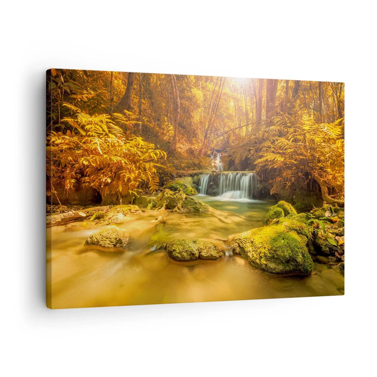 Cuadro sobre lienzo - Impresión de Imagen - Una cascada dorada en un bosque otoñal rodeado de vegetación. - 70x50cm - Cascada forestal en oro - Decoración de pared moderna para salón y dormitorio ARTTOR