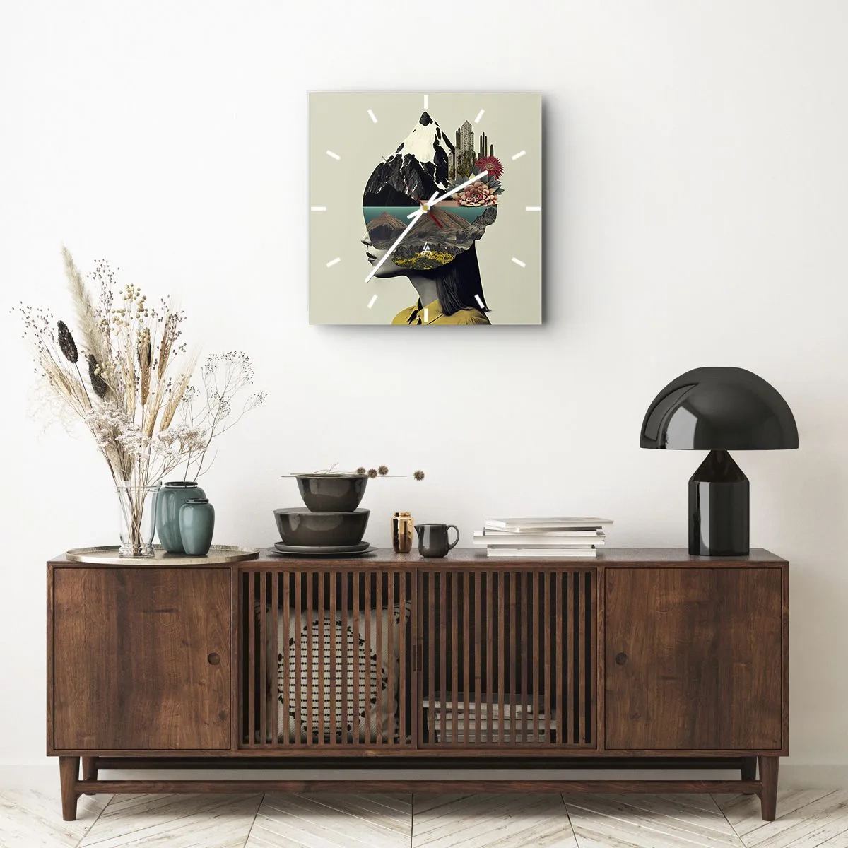 Reloj de pared - Reloj de vidrio - Collage de una mujer con un paisaje de montaña y flores. - 30x30cm - La mujer, siempre un misterio - Decoración de pared moderna para salón y dormitorio ARTTOR