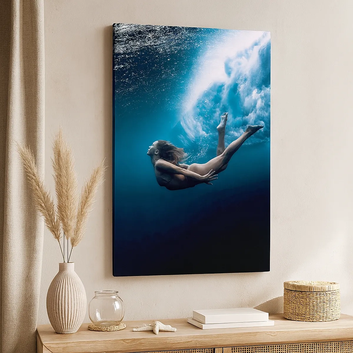 Cuadro sobre lienzo - Impresión de Imagen - Fotografía submarina con una mujer y burbujas de aire. - 50x70cm - Una sirena contemporánea - Decoración de pared moderna para salón y dormitorio ARTTOR