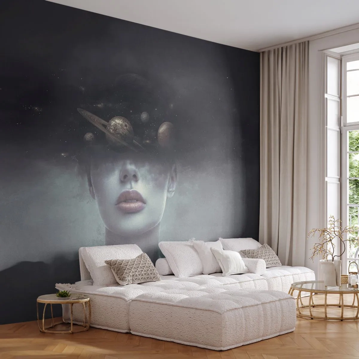 Fotomural Premium Sand - Misterioso retrato de una mujer con planetas en la niebla. - 100x70cm - Y los planetas sienten... - Decoración de pared moderna para salón y dormitorio ARTTOR