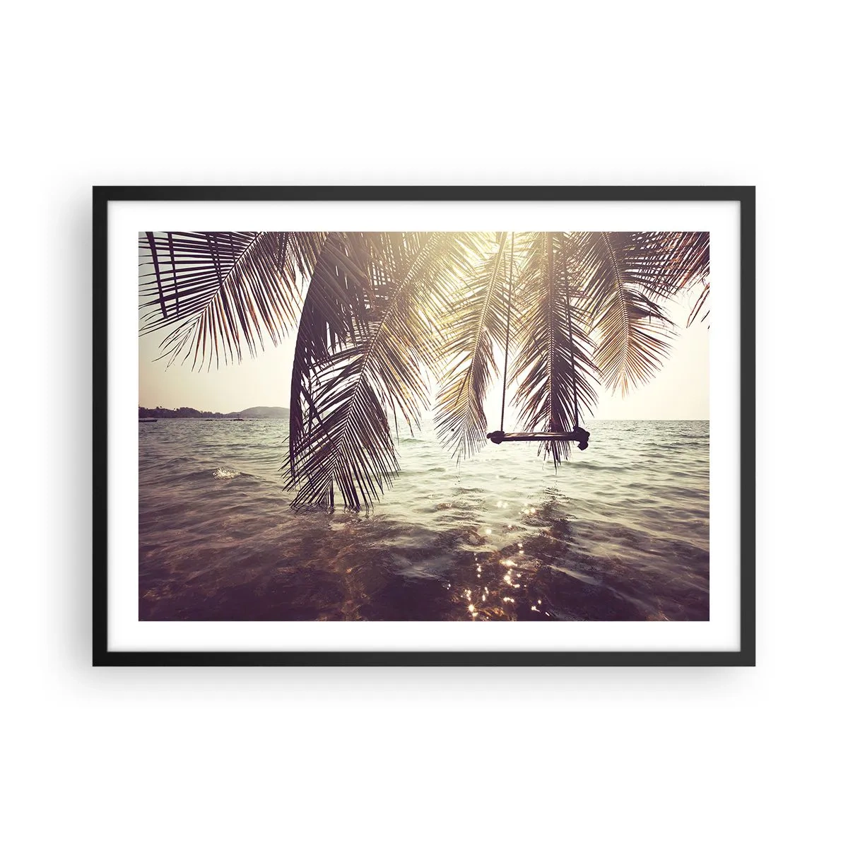 Póster en marco negro - Palmera con columpio sobre el agua bajo la luz del sol. - 70x50cm - Columpiar la imaginación - Decoración de pared moderna para salón y dormitorio ARTTOR