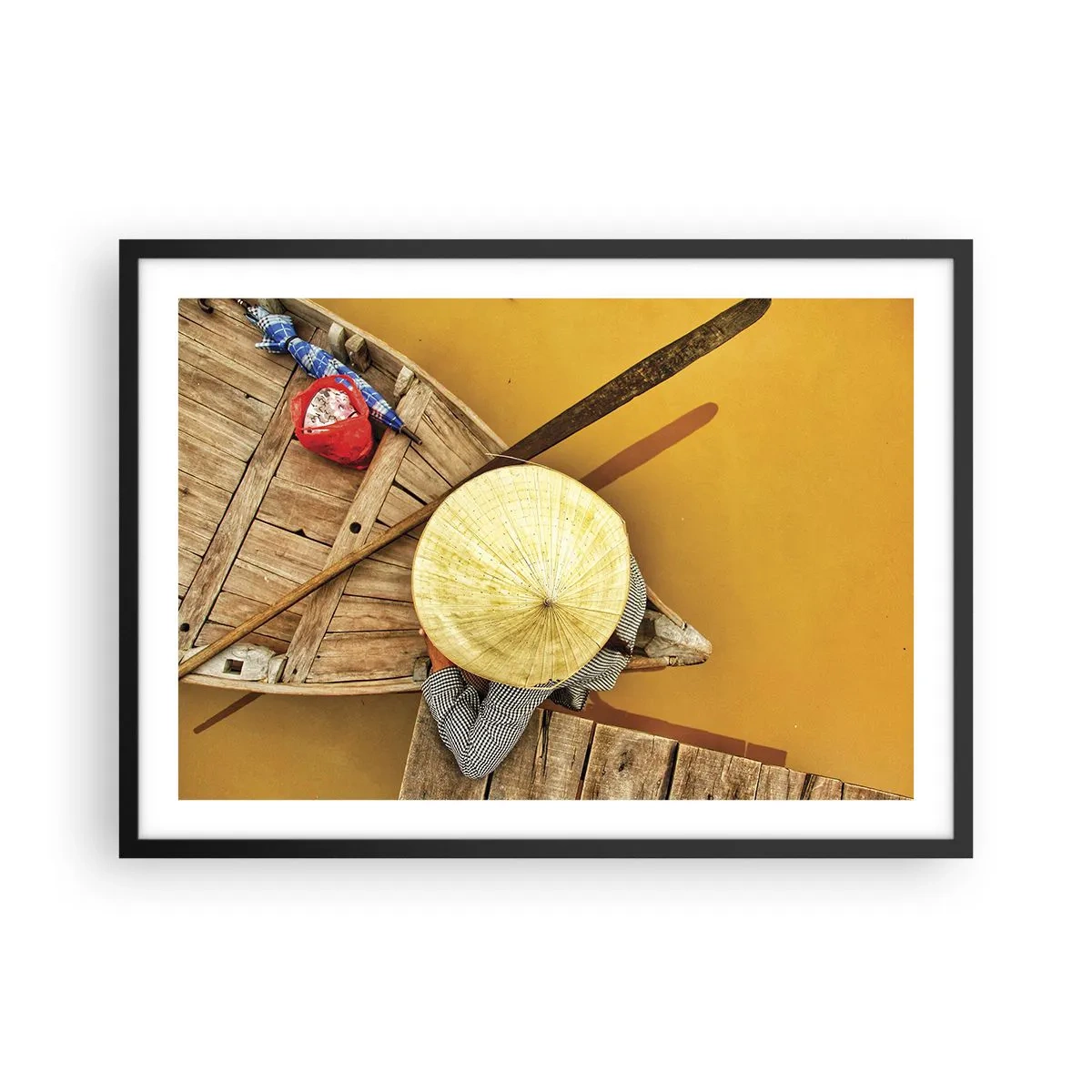 Póster en marco negro - Un barco tradicional visto a vista de pájaro - 70x50cm - La vida en el río amarillo - Decoración de pared moderna para salón y dormitorio ARTTOR