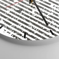 Esfera sin numeración, con rayas