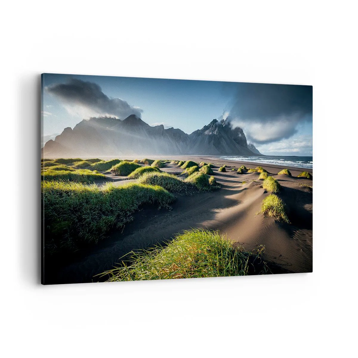 Cuadro sobre lienzo - Impresión de Imagen - Dunas verdes con fondo de montañas bajo un cielo azul - 120x80cm - Armonía de los elementos - Decoración de pared moderna para salón y dormitorio ARTTOR