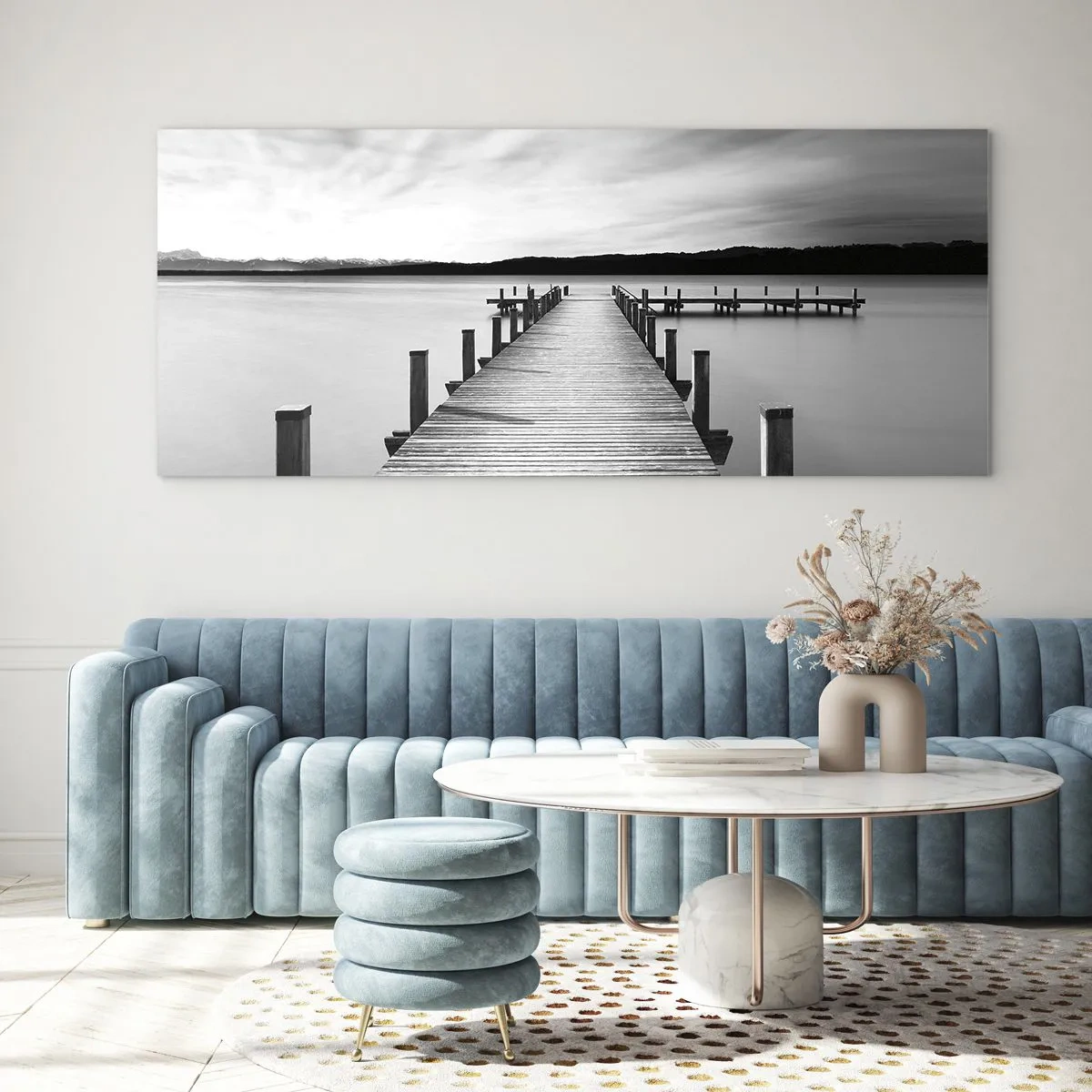 Cuadro sobre vidrio - Impresiones sobre Vidrio - Un embarcadero blanco y negro en un lago tranquilo. - 160x50cm - En el lago de la paz - Decoración de pared moderna para salón y dormitorio ARTTOR