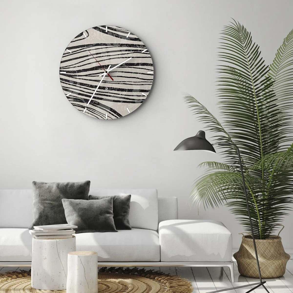 Reloj de pared - Reloj de vidrio - Líneas negras sobre un fondo beige en un arreglo rítmico. - 30x30cm - Salpicadura de líneas - Decoración de pared moderna para salón, cocina y dormitorio ARTTOR