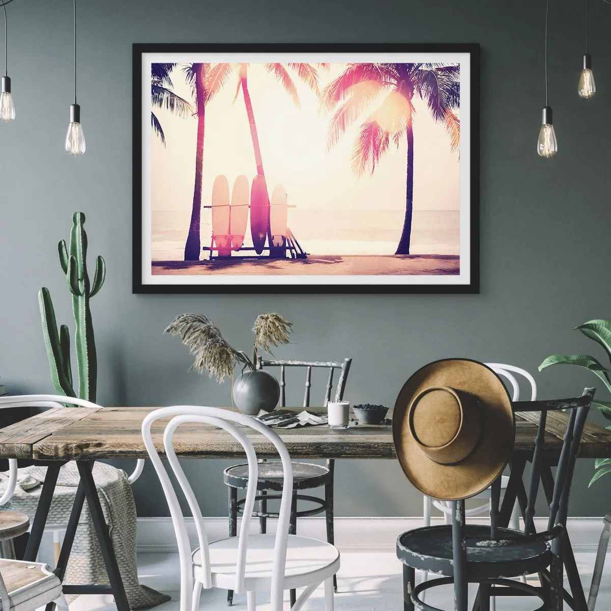 Póster en marco negro - Palmeras y tablas de surf en la playa bajo el sol. - 70x50cm - Va a ser un gran día - Decoración de pared moderna para salón y dormitorio ARTTOR
