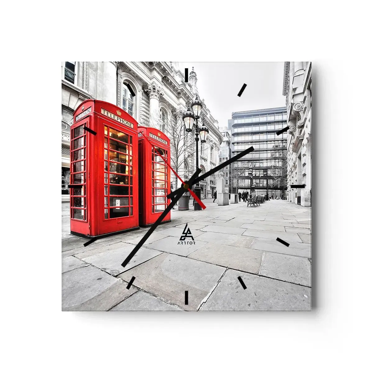 Reloj de pared - Reloj de vidrio - Cabinas telefónicas rojas con el paisaje urbano como telón de fondo - 30x30cm - Bienvenido a Londres - Decoración de pared moderna para salón y dormitorio ARTTOR