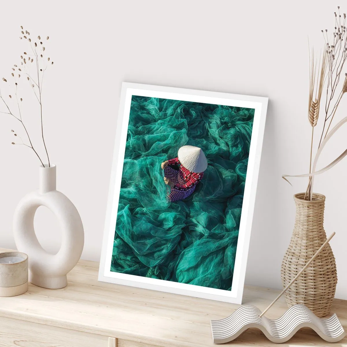 Póster en marco blanco - En un mar de redes - 50x70 cm