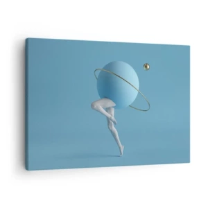 Cuadro sobre lienzo - Impresión de Imagen - Una esfera azul con una órbita y piernas humanas contra el cielo. - 70x50cm - Y los planetas se vuelven locos - Decoración de pared moderna para salón y dormitorio ARTTOR