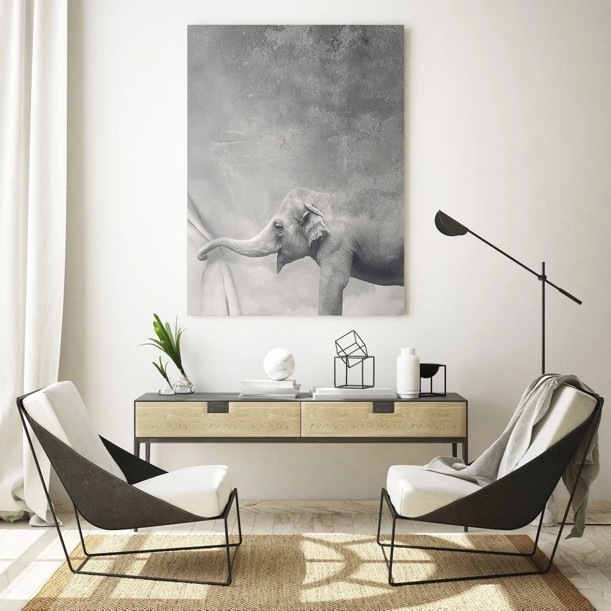 Cuadro sobre vidrio - Impresiones sobre Vidrio - Un elefante abriendo la cortina en una toma surrealista en blanco y negro. - 80x120cm - Revelar el misterio - Decoración de pared moderna para salón y dormitorio ARTTOR