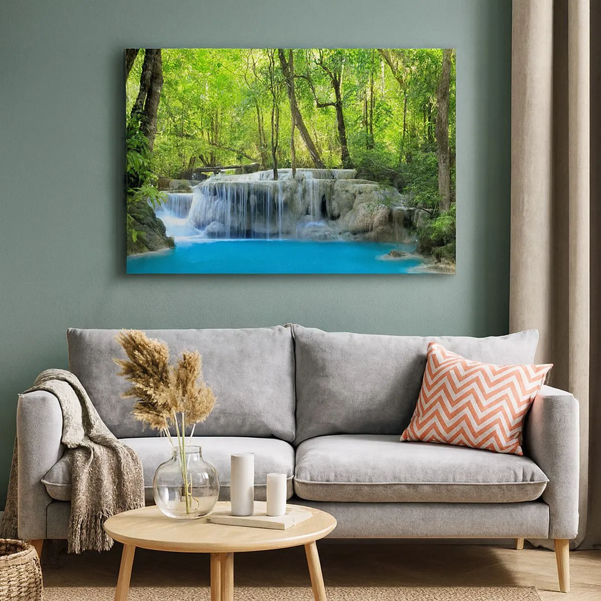 Cuadro sobre lienzo - Impresión de Imagen - Una cascada entre árboles verdes con agua azul en un entorno natural. - 70x50cm - Ahogarse en turquesa y verde - Decoración de pared moderna para salón y dormitorio ARTTOR