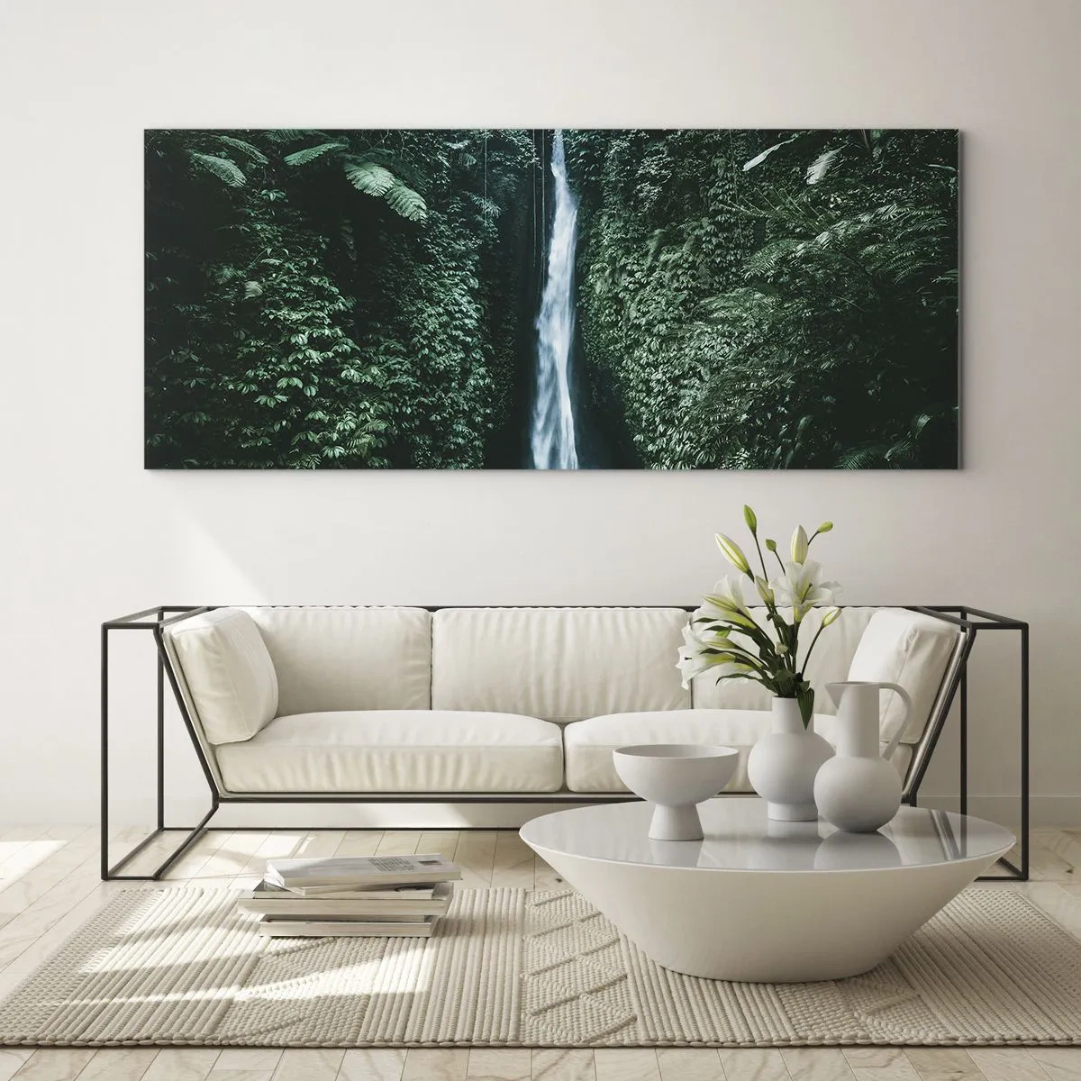 Cuadro sobre vidrio - Impresiones sobre Vidrio - Una cascada rodeada de densa vegetación tropical. - 140x50cm - Balneario tropical - Decoración de pared moderna para salón y dormitorio ARTTOR
