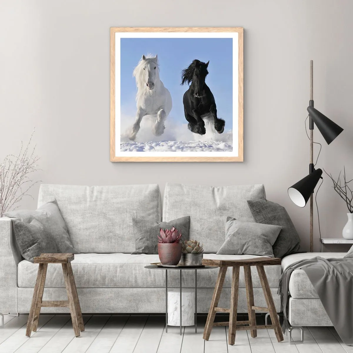 Póster en marco roble claro - Galope blanco y negro - 30x30 cm