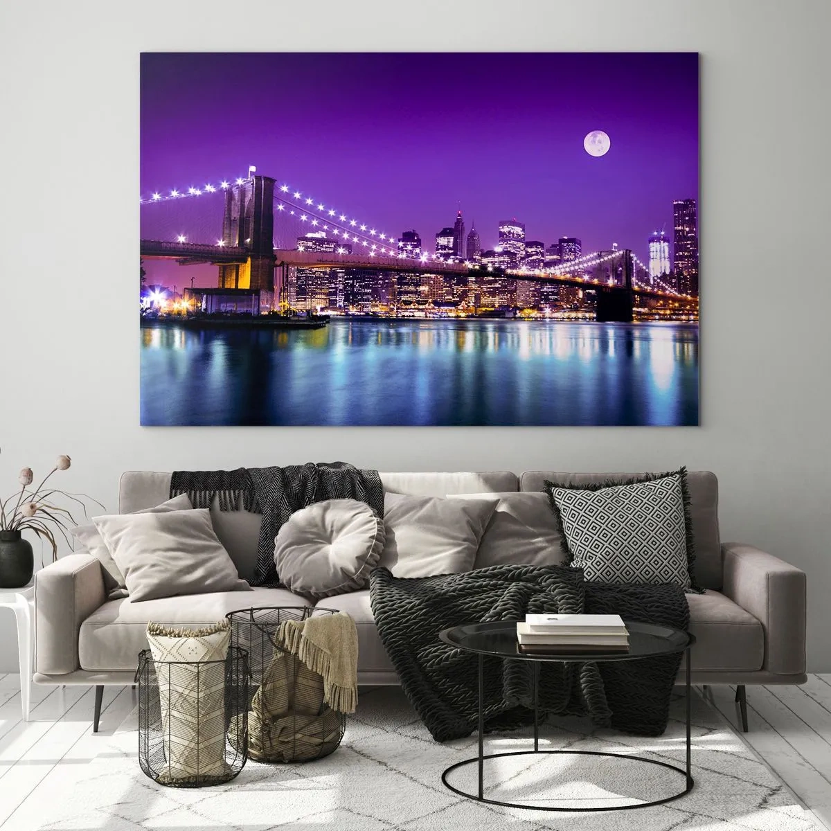 Cuadro sobre vidrio - Impresiones sobre Vidrio - El puente de Brooklyn y Manhattan de noche en tonos púrpuras - 100x70cm - Las luces de una gran ciudad en púrpura - Decoración de pared moderna para salón y dormitorio ARTTOR