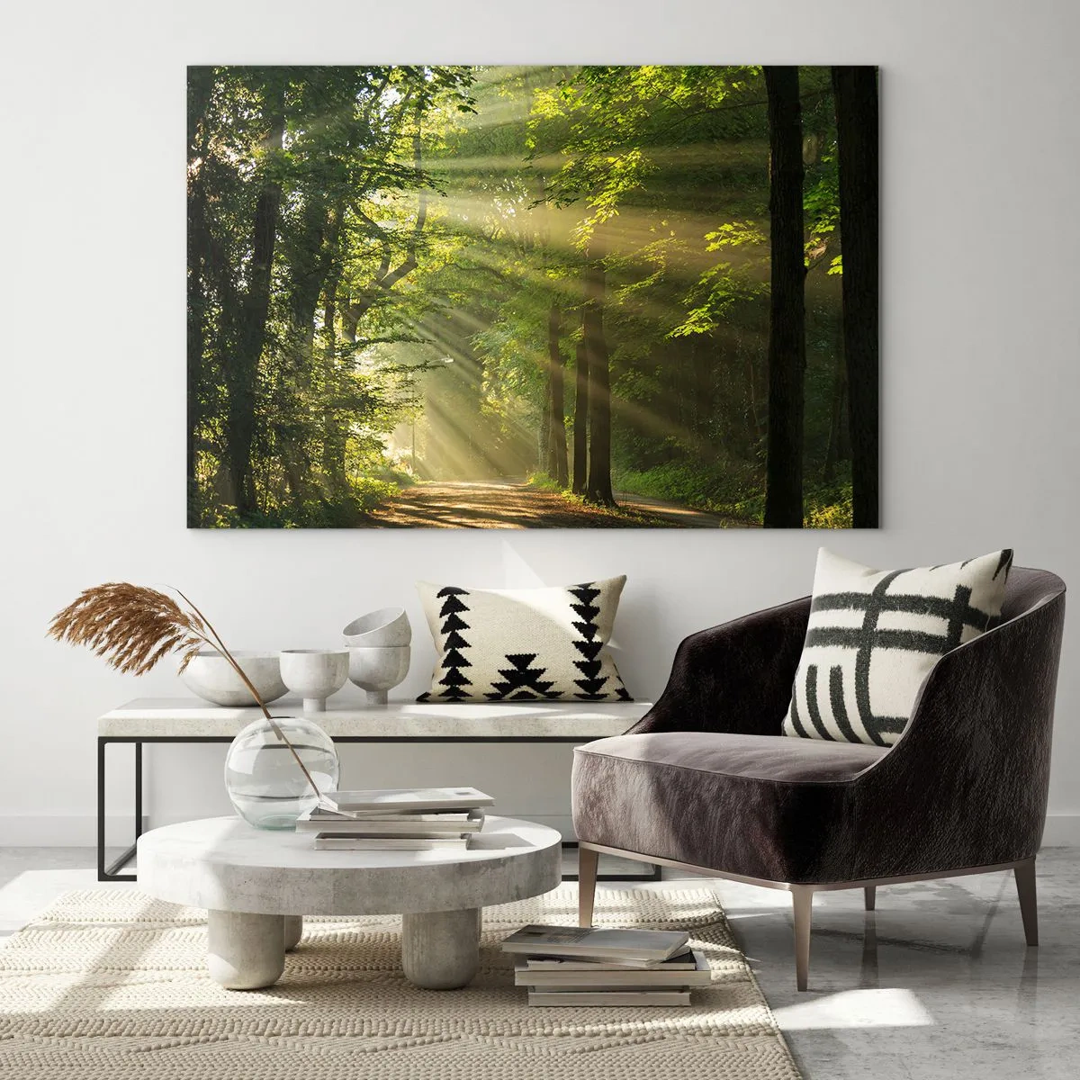 Cuadro sobre vidrio - Impresiones sobre Vidrio - Un camino forestal iluminado por los rayos del sol. - 70x50cm - Un momento en el bosque - Decoración de pared moderna para salón y dormitorio ARTTOR