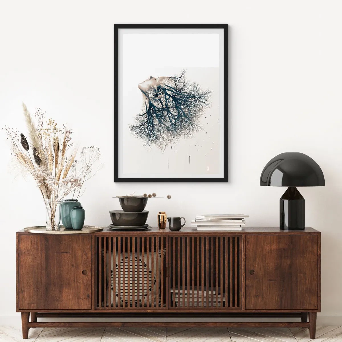 Póster en marco negro - Escuchando el susurro de un árbol - 30x40 cm