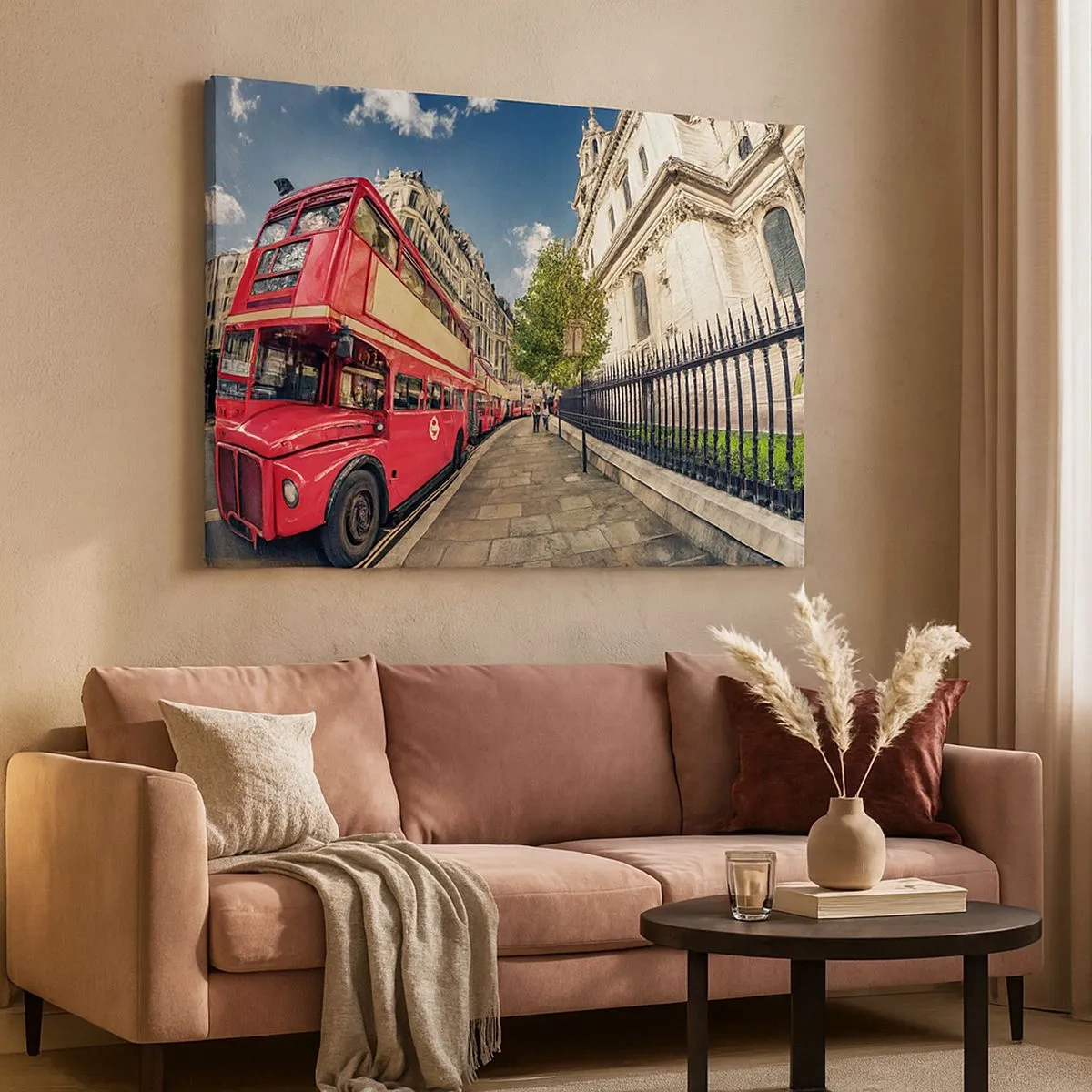 Cuadro sobre lienzo - Impresión de Imagen - Autobús rojo de dos pisos en Londres, cerca de la calle y la catedral. - 70x50cm - Una calle de Londres en gris y rojo - Decoración de pared moderna para salón y dormitorio ARTTOR