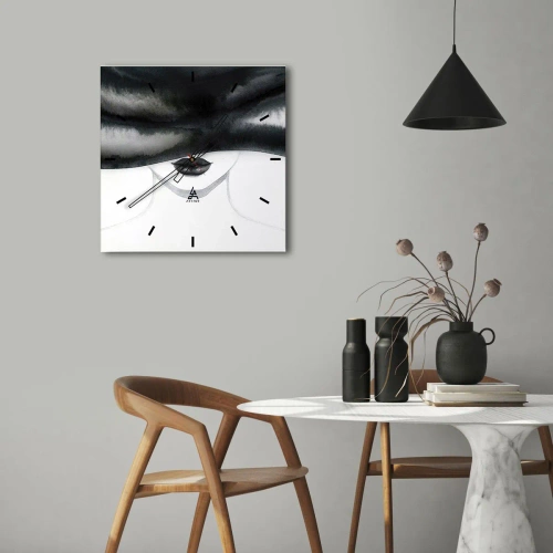 Reloj de pared - Reloj de vidrio - Un retrato sutil de una mujer con el rostro cubierto en un estilo monocromático. - 30x30cm - Un misterio sensual - Decoración de pared moderna para salón y dormitorio ARTTOR