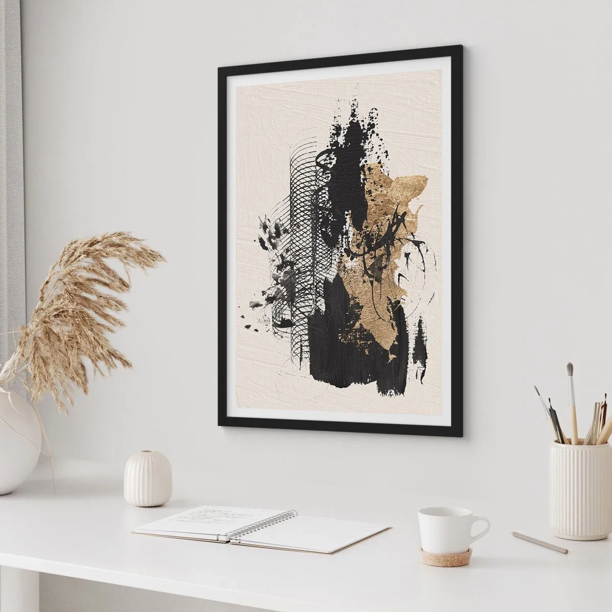 Póster en marco negro - Composición abstracta en tonos negros y dorados. - 50x70cm - Composición con pasión - Decoración de pared moderna para salón y dormitorio ARTTOR