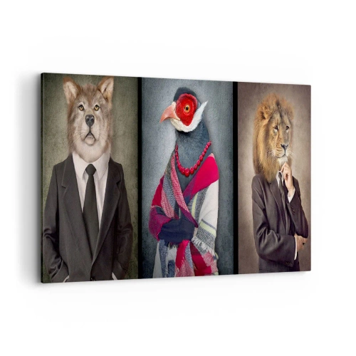 Cuadro sobre lienzo - Impresión de Imagen - Retratos estilizados de un lobo, un faisán y un león con ropas elegantes. - 120x80cm - ¿Qué estoy haciendo aquí? - Decoración de pared moderna para salón y dormitorio ARTTOR
