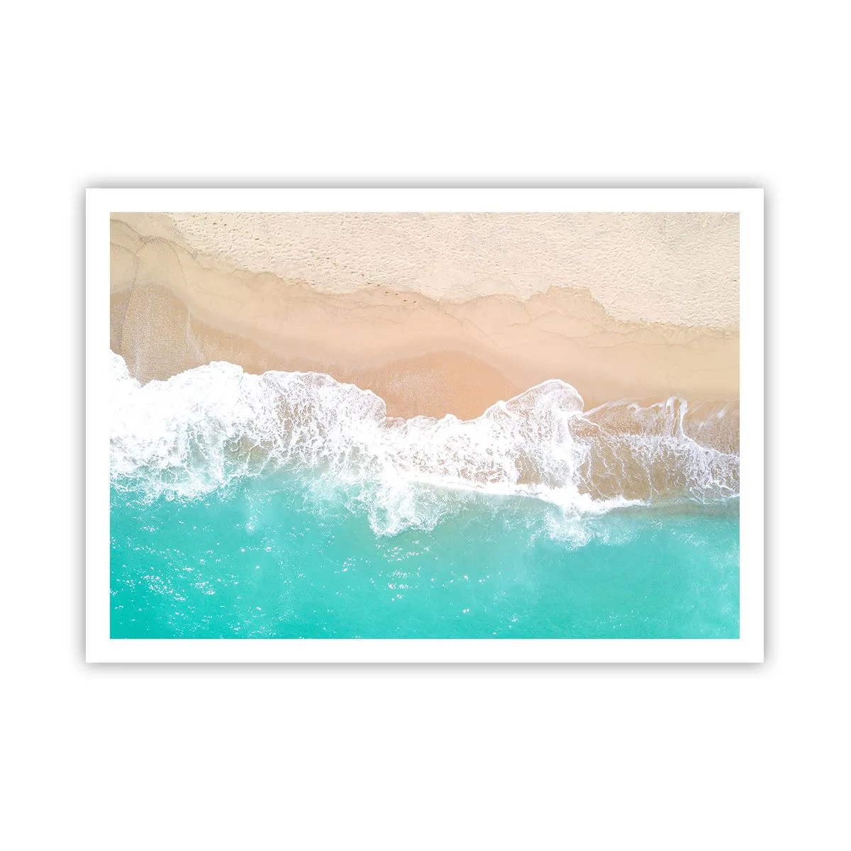 Póster - Una vista de pájaro de una playa con agua turquesa y olas suaves. - 100x70cm - Un toque acariciador - Decoración de pared moderna para salón y dormitorio ARTTOR