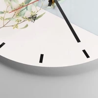 Esfera sin numeración, con rayas