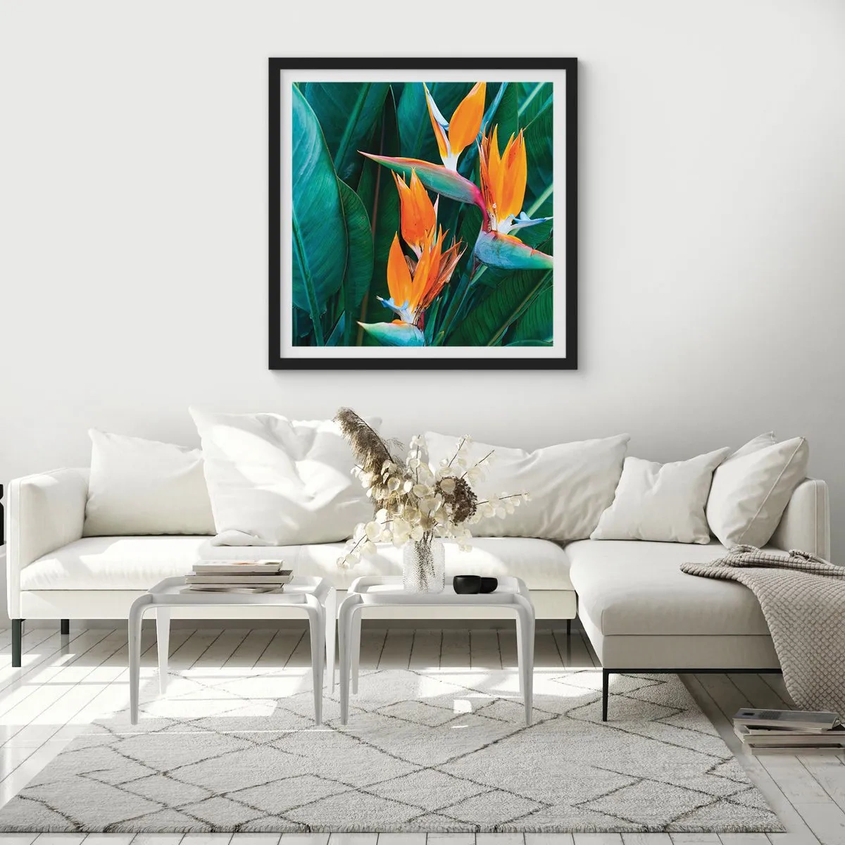 Póster en marco negro - ¿Es una flor o es un pájaro? - 30x30 cm