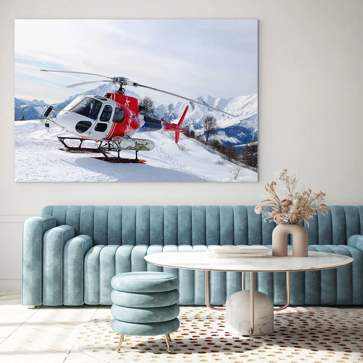 Cuadro sobre vidrio - Impresiones sobre Vidrio - Un helicóptero rojo en un paisaje montañoso invernal. - 70x50cm - Siempre listo - Decoración de pared moderna para salón y dormitorio ARTTOR