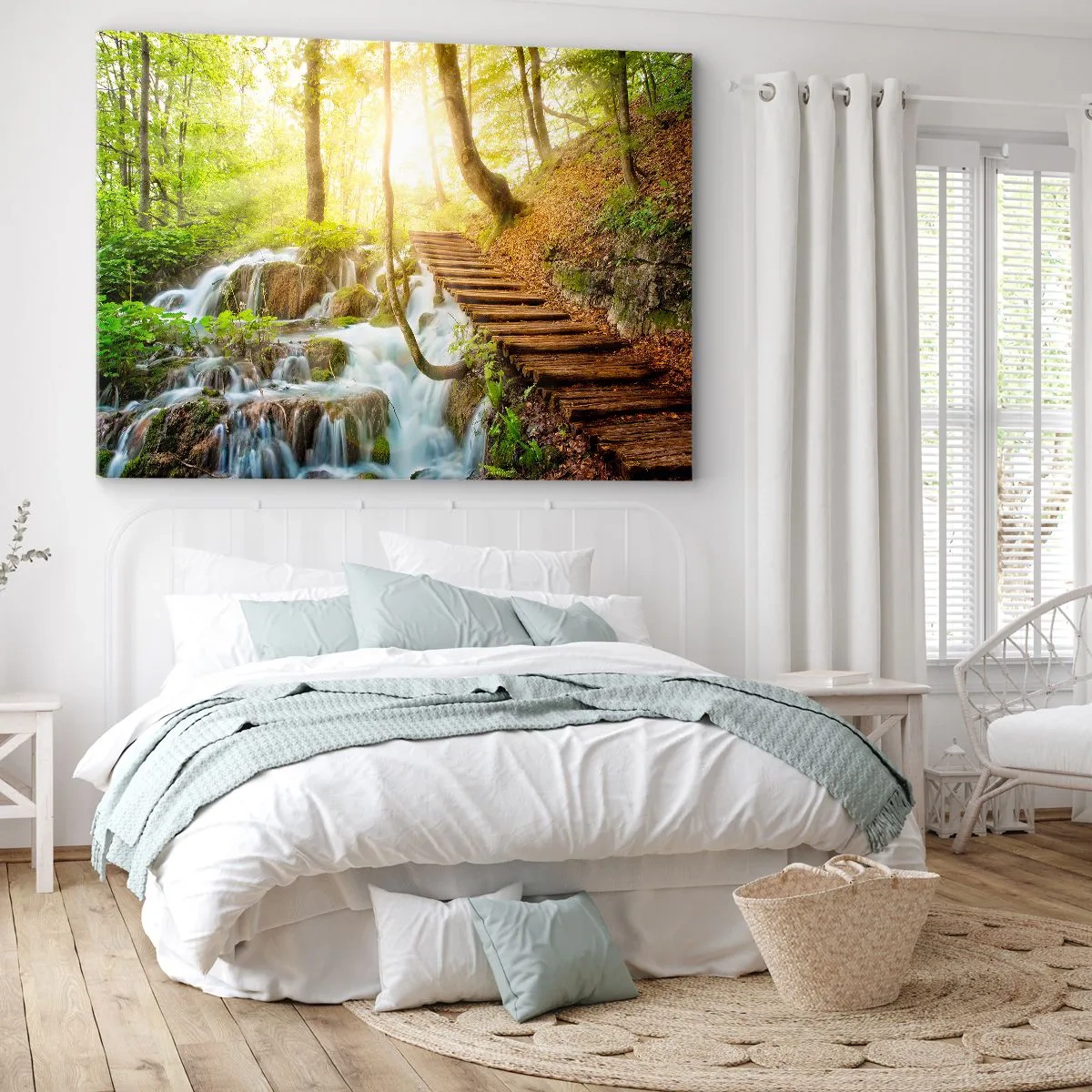 Cuadro sobre lienzo - Impresión de Imagen - Camino forestal con escaleras de madera junto a la cascada. - 120x80cm - El ansiado frescor - Decoración de pared moderna para salón y dormitorio ARTTOR
