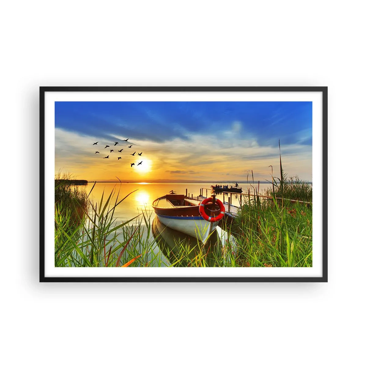 Póster en marco negro - Los cormoranes están volando - 91x61 cm