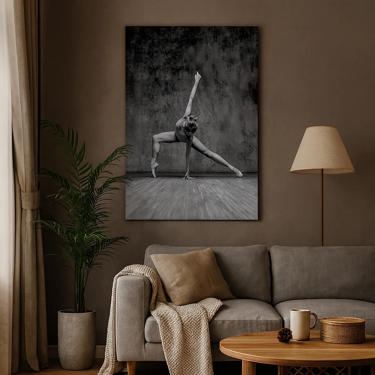 Cuadro sobre lienzo - Impresión de Imagen - Una bailarina en pose artística frente a una pared sin rematar - 50x70cm - Equilibrio perfecto - Decoración de pared moderna para salón y dormitorio ARTTOR