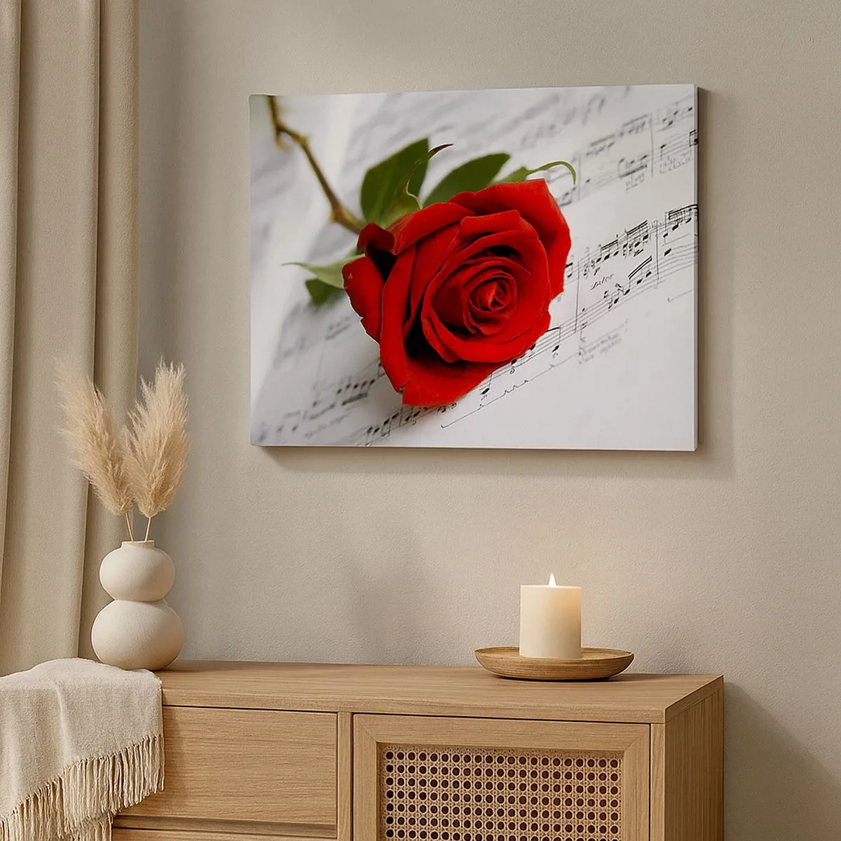 Cuadro sobre lienzo - Impresión de Imagen - Una rosa roja sobre un fondo de notas musicales sobre papel blanco. - 70x50cm - La música de los sentimientos en escarlata - Decoración de pared moderna para salón y dormitorio ARTTOR