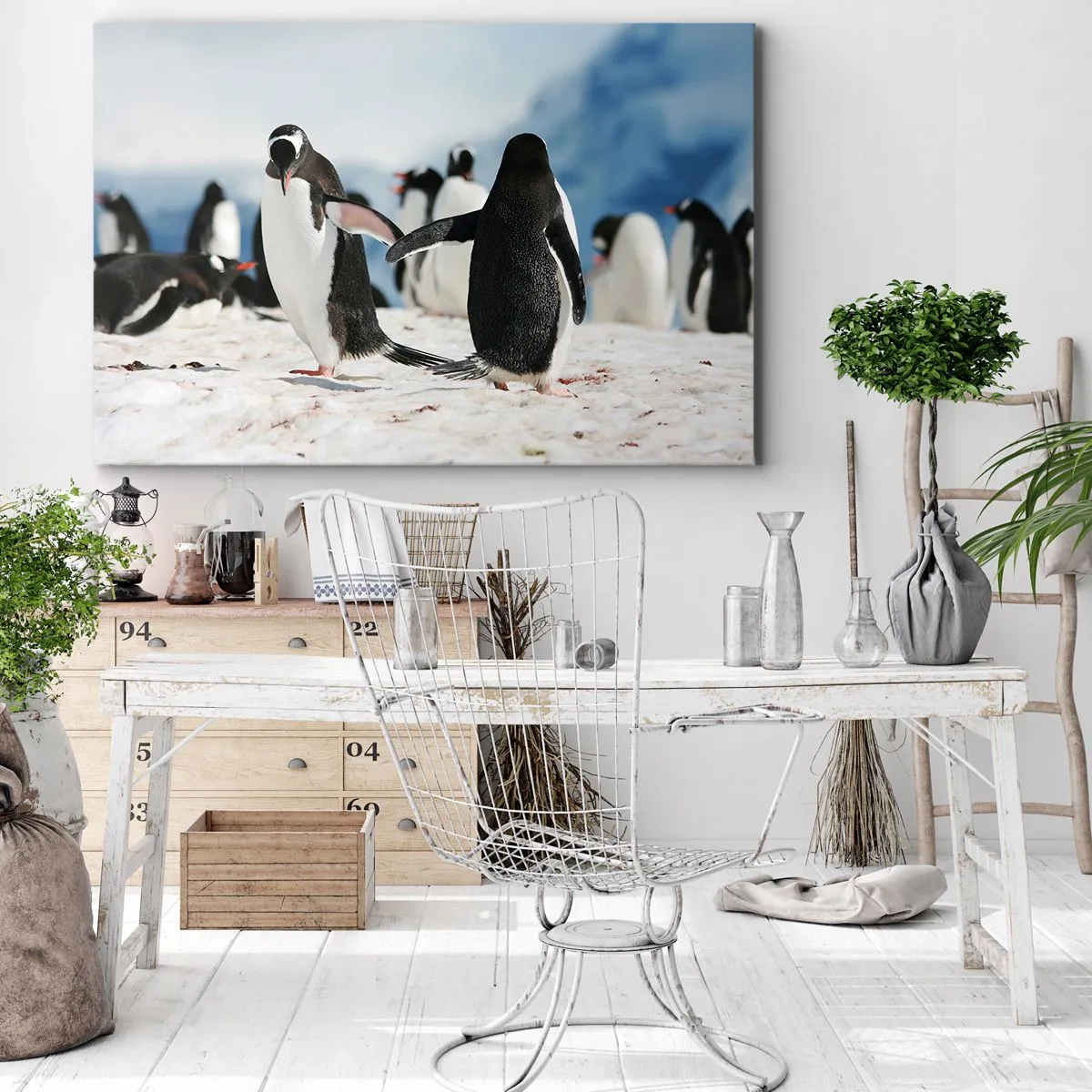 Cuadro sobre lienzo - Impresión de Imagen - Un grupo de pingüinos en la nieve en un paisaje antártico. - 120x80cm - Bailando en la nieve - Decoración de pared moderna para salón y dormitorio ARTTOR
