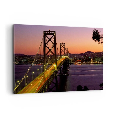 Cuadro sobre lienzo - Impresión de Imagen - Un puente iluminado por la noche sobre el agua con una vista panorámica de la ciudad. - 120x80cm - Tarde violeta - Decoración de pared moderna para salón y dormitorio ARTTOR