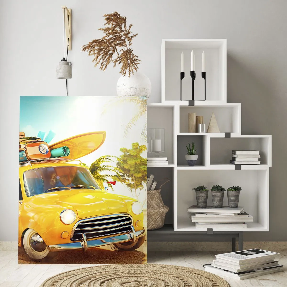 Cuadro sobre vidrio - Impresiones sobre Vidrio - Un coche amarillo con equipaje en el techo en una playa tropical. - 50x70cm - Un viaje para más de una sonrisa - Decoración de pared moderna para salón y dormitorio ARTTOR