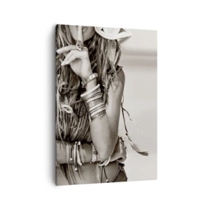 Cuadro sobre lienzo - Impresión de Imagen - Retrato de una mujer boho con joyas. - 50x70cm - Libertad natural - Decoración de pared moderna para salón y dormitorio ARTTOR