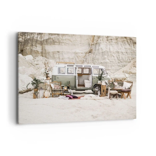 Cuadro sobre lienzo - Impresión de Imagen - Una caravana retro con diseño boho frente a un paisaje rocoso. - 120x80cm - Hora de empezar el viaje - Decoración de pared moderna para salón y dormitorio ARTTOR