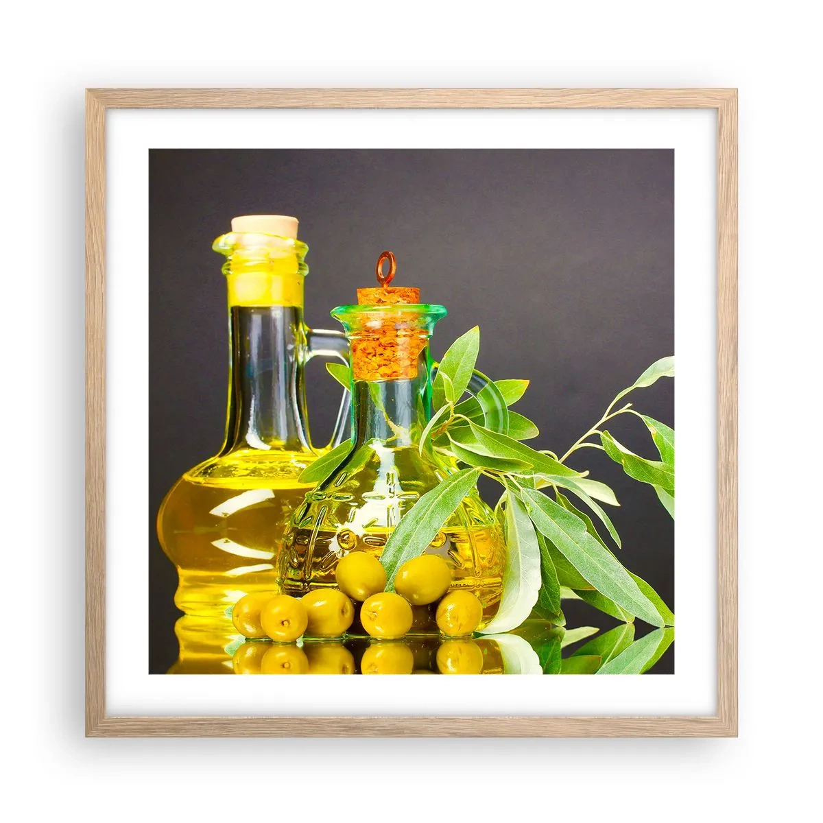 Póster en marco roble claro - Bodegón con aceitunas y aceite - 50x50 cm