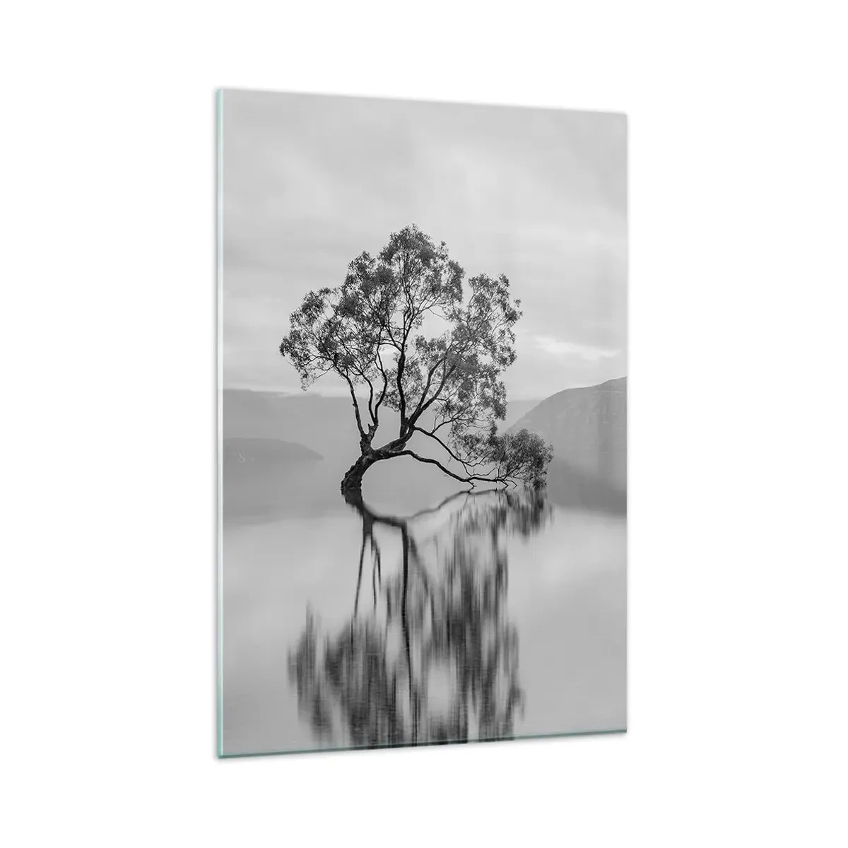 Cuadro sobre vidrio - Impresiones sobre Vidrio - Un árbol solitario reflejado en el agua con montañas al fondo. - 80x120cm - Existe tal lugar en el mundo - Decoración de pared moderna para salón y dormitorio ARTTOR