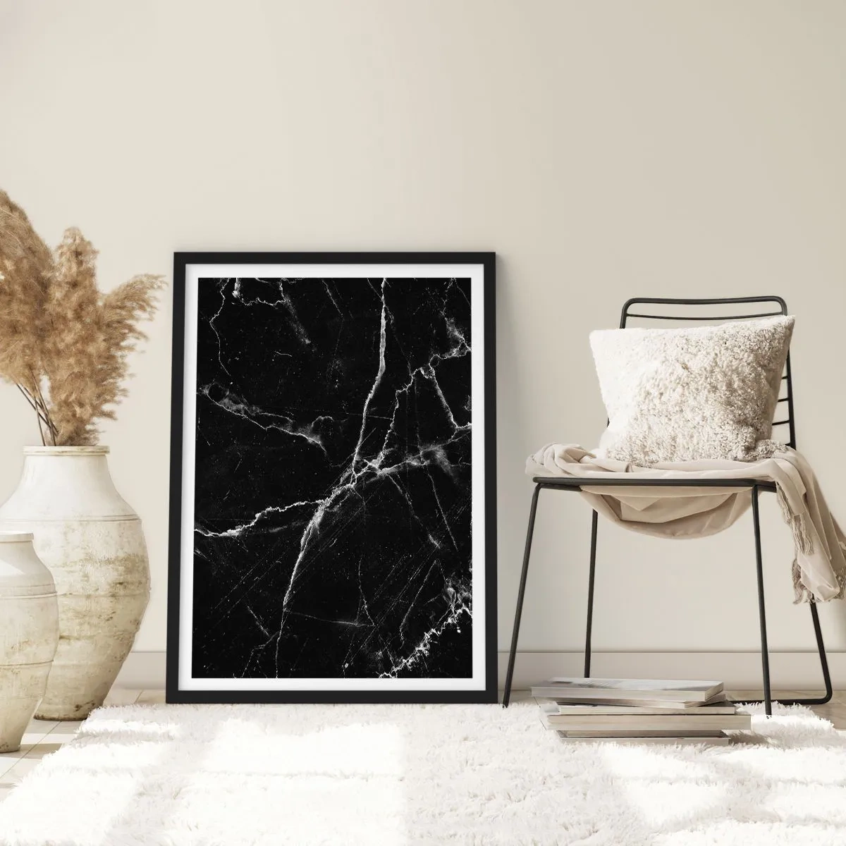 Póster en marco negro - Fondo de mármol negro con grietas blancas. - 50x70cm - La vida secreta de la piedra - Decoración de pared moderna para salón y dormitorio ARTTOR