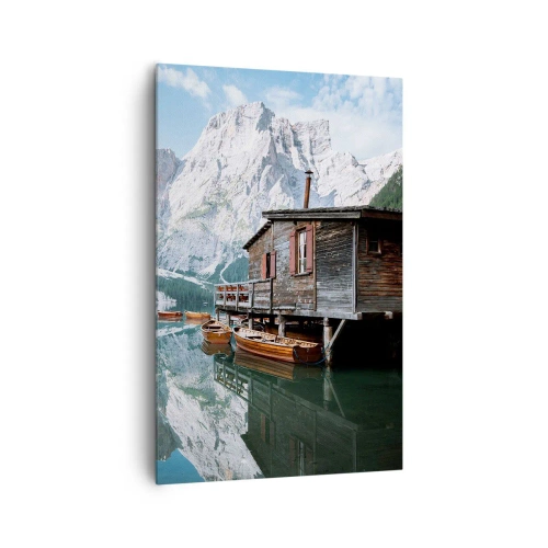 Cuadro sobre lienzo - Impresión de Imagen - Una cabaña de madera junto a un tranquilo lago de montaña. - 80x120cm - Una mañana cristalina de montaña - Decoración de pared moderna para salón y dormitorio ARTTOR