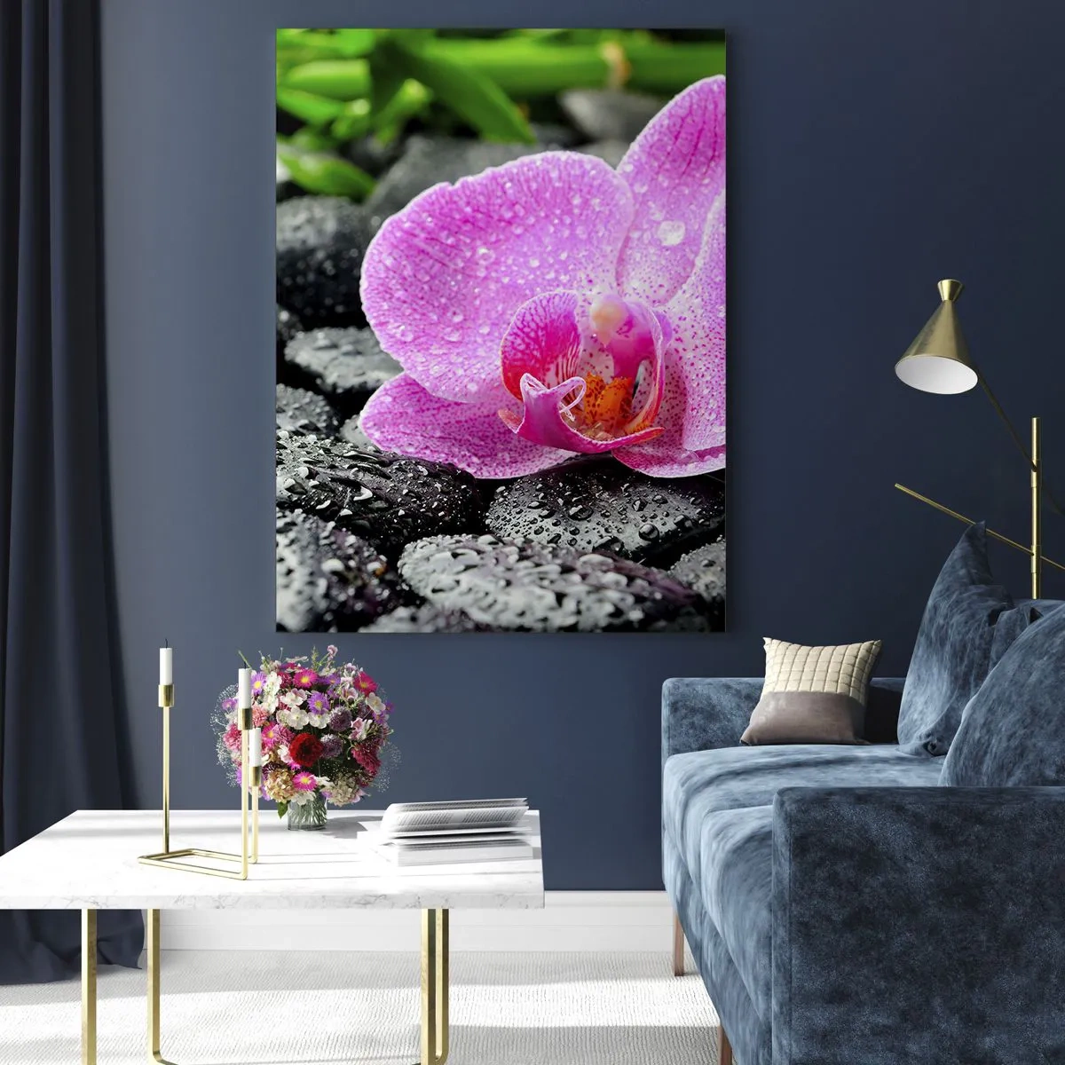 Cuadro sobre vidrio - Impresiones sobre Vidrio - Flor de orquídea rosa sobre piedras negras mojadas - 50x70cm - Como un corazón abierto - Decoración de pared moderna para salón y dormitorio ARTTOR