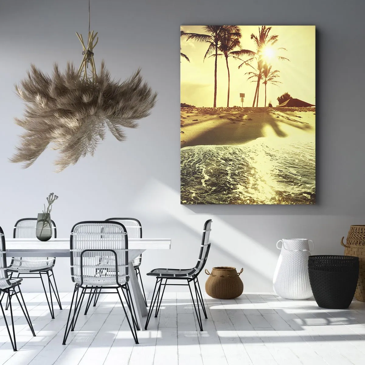 Cuadro sobre lienzo - Impresión de Imagen - Una playa con palmeras iluminada por un cálido atardecer. - 50x70cm - Una tarde californiana - Decoración de pared moderna para salón y dormitorio ARTTOR
